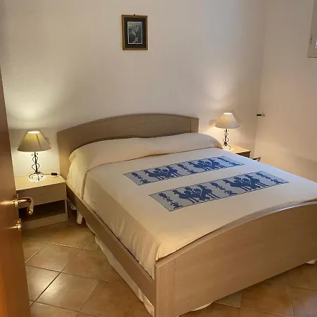 アパート Taverna Mafe