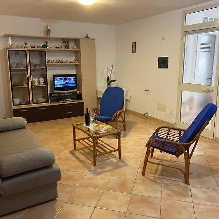 Taverna Mafe Lejlighed *